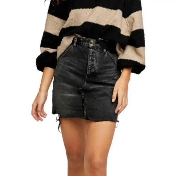 SALE!! NWT Free People Brea Cut Off Denim Mini Skirt in Faded Black - Picture 3 of 6